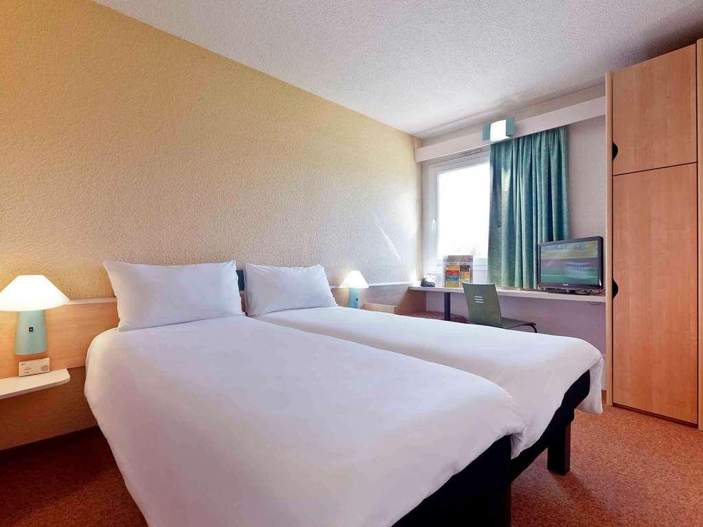 Hotel Ibis Bragança Cameră foto