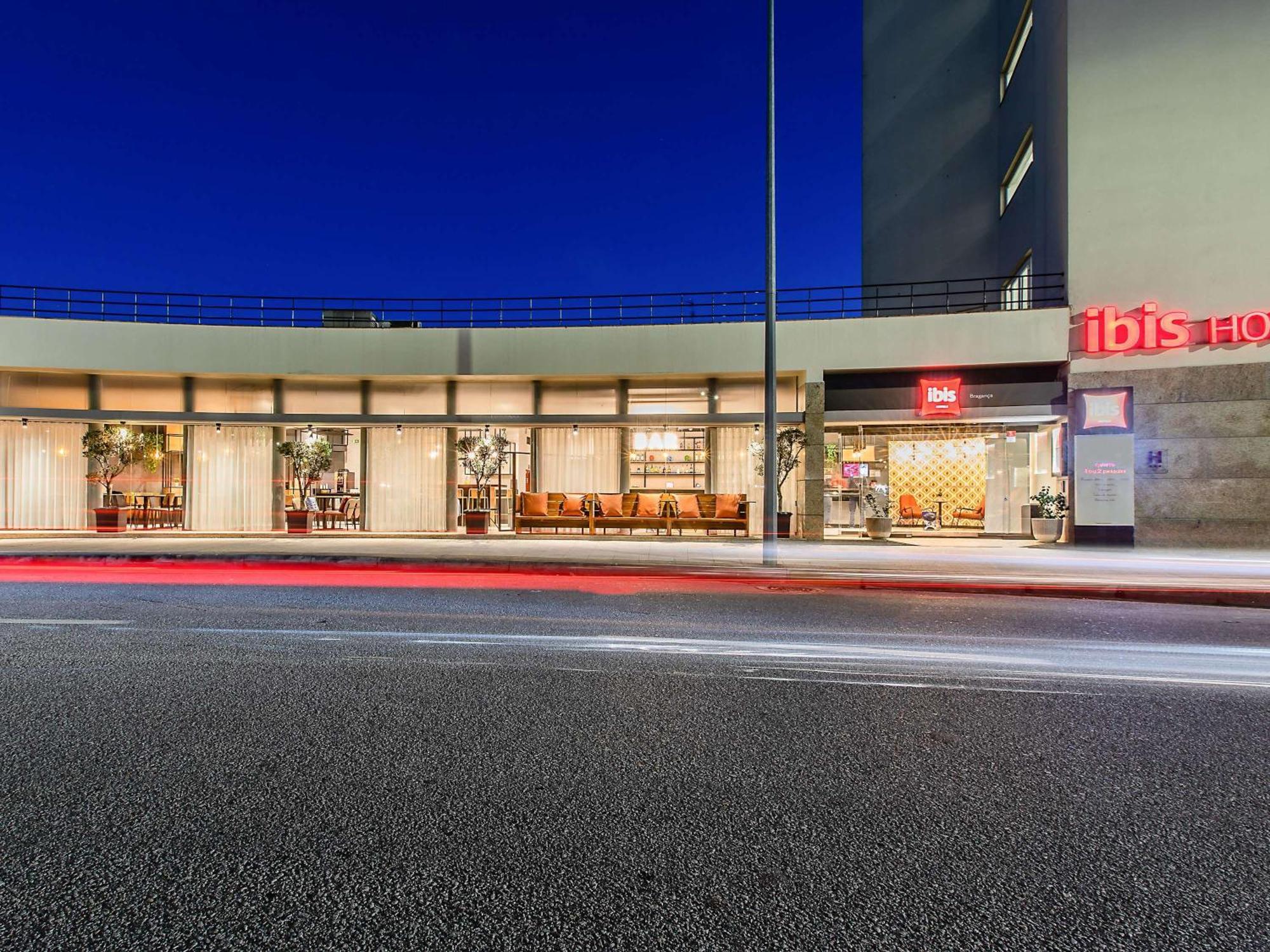 Hotel Ibis Bragança Exterior foto